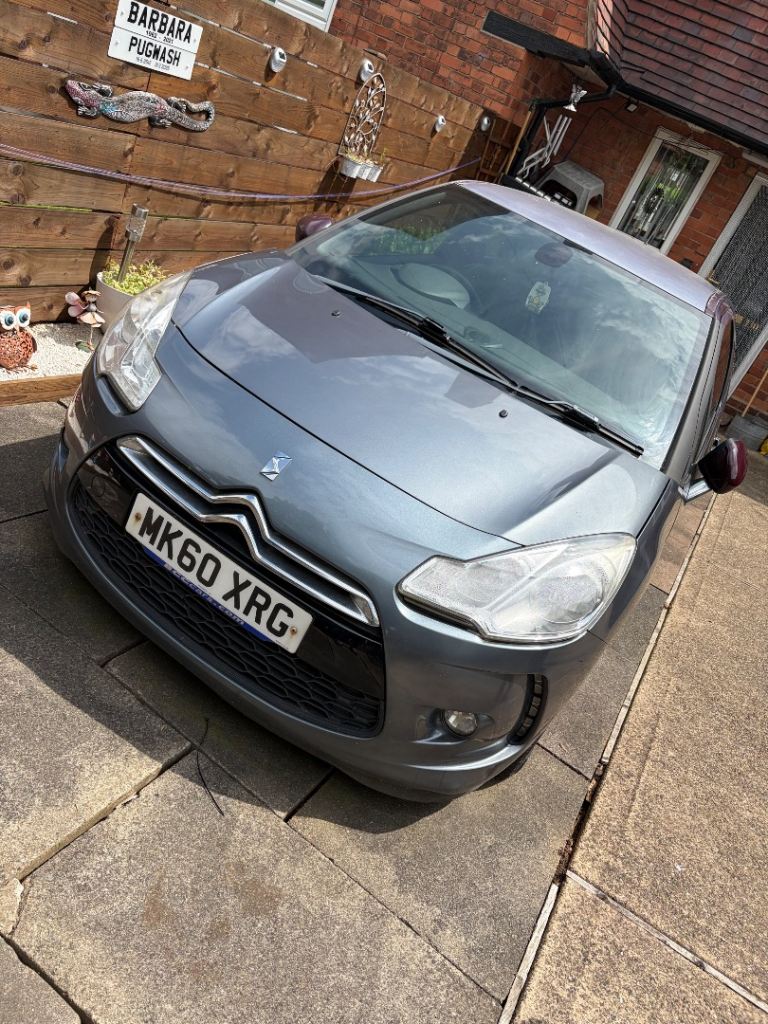  Read descriptions Citroen, DS3, Hatchback, 2010, Manual, 1560 (cc), 3 doors