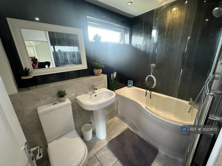 1 bedroom in Kemsing Gardens, Canterbury, CT2 (#3022973)