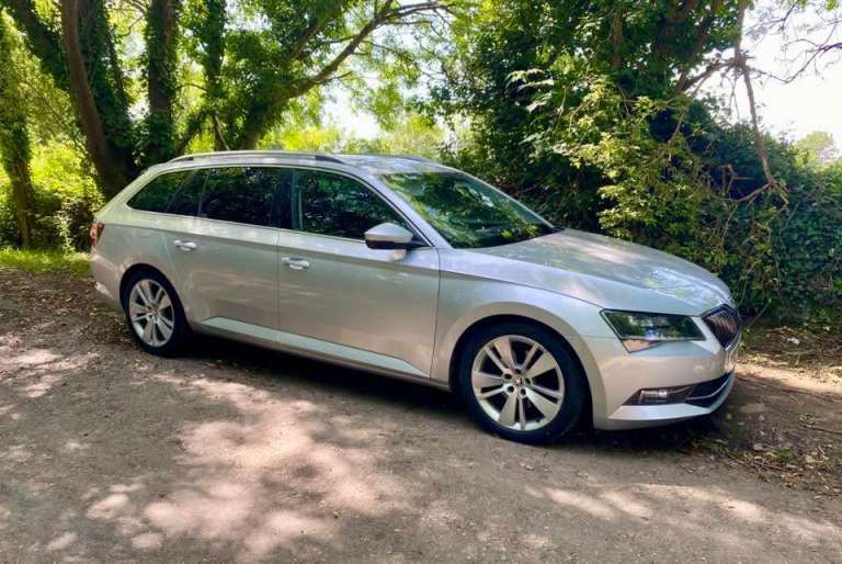 Skoda Superb 2.0 Tdi 190 SE L Executive Estate 2015 £20 a Year Road Tax Full  service history