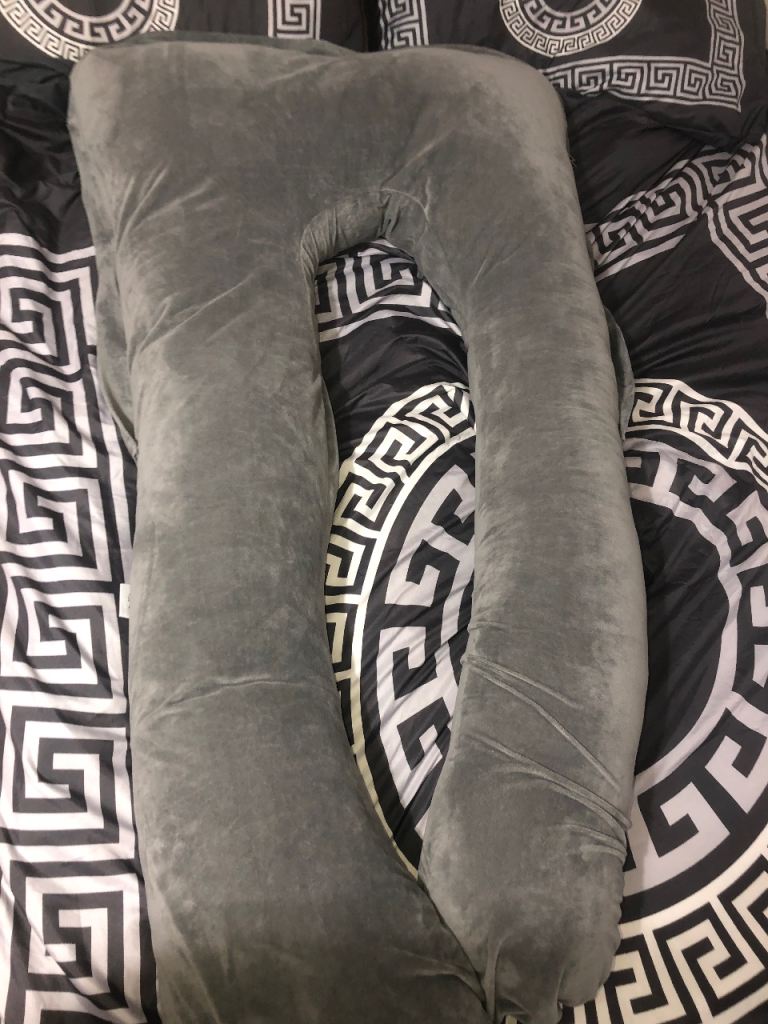 Pregnancy pillow 