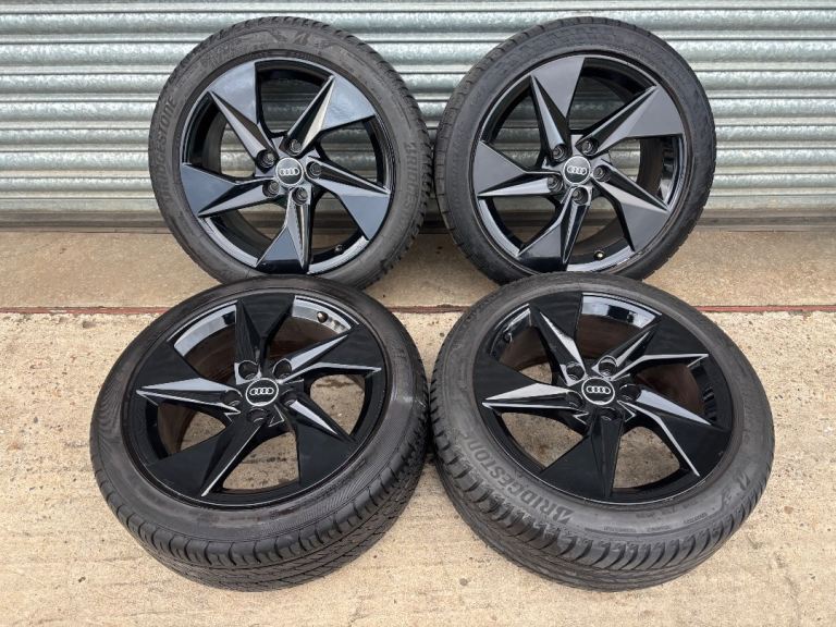 Audi A3 17” alloy wheels / tyres 225/45/17