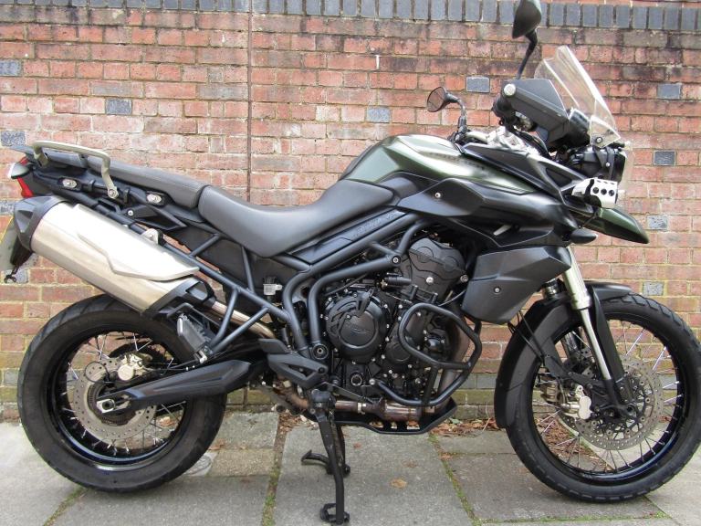 Triumph Tiger 800 XC 2 FORMER KEEPERS ! SERVICE HISTORY ,CRASH BARS , SPOTS !