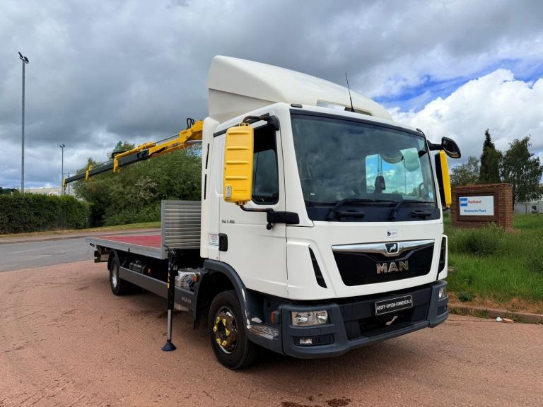 MAN TGL 7.160 2019 (19) EURO 6, 7.5 TON, 17' 8“ FLAT BODY, FITTED NEW HYVA HB40 
