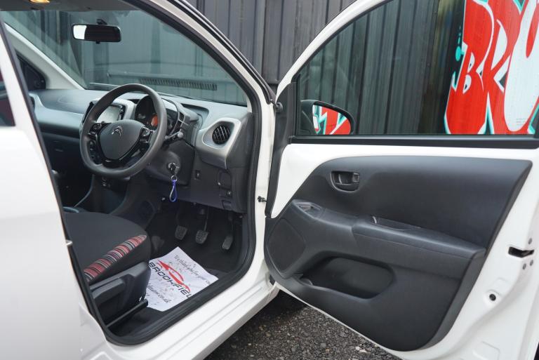 2015 Citroen C1 1.2 PureTech Feel Hatchback 5dr Petrol Manual Euro 6 (82 ps)