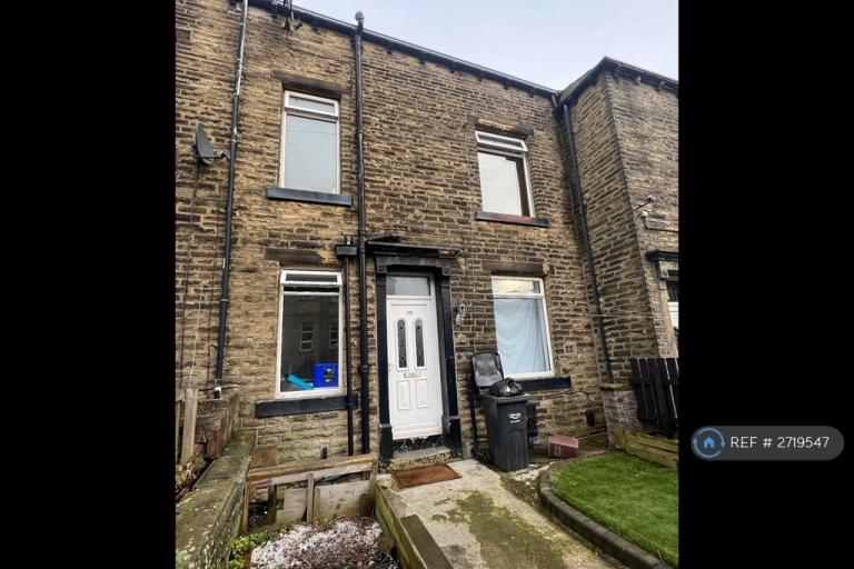 2 bedroom house in Warley Road, Halifax, HX1 (2 bed) (#2719547)