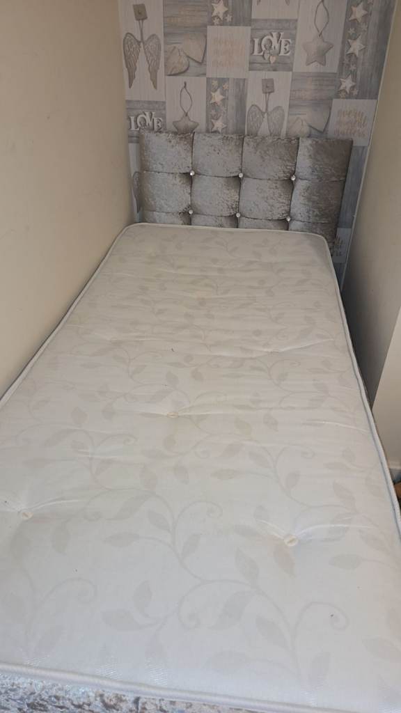 Crushed velvet bed and mattresses 