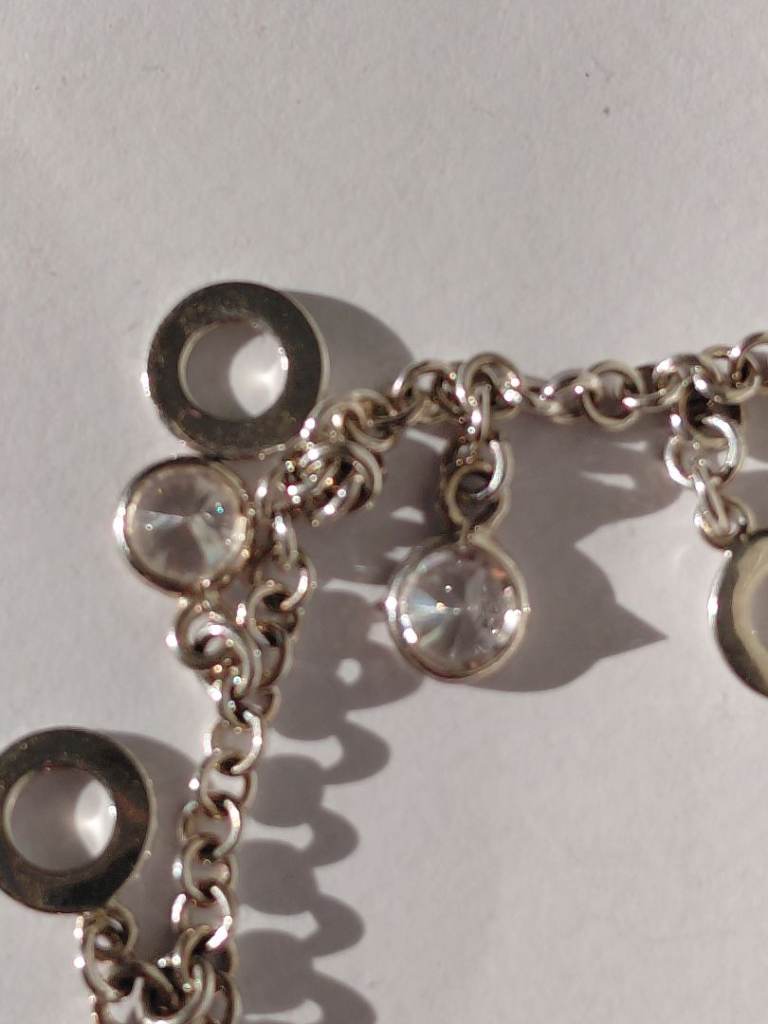 Sparkling sterling silver bracelet with bezel-set crystals