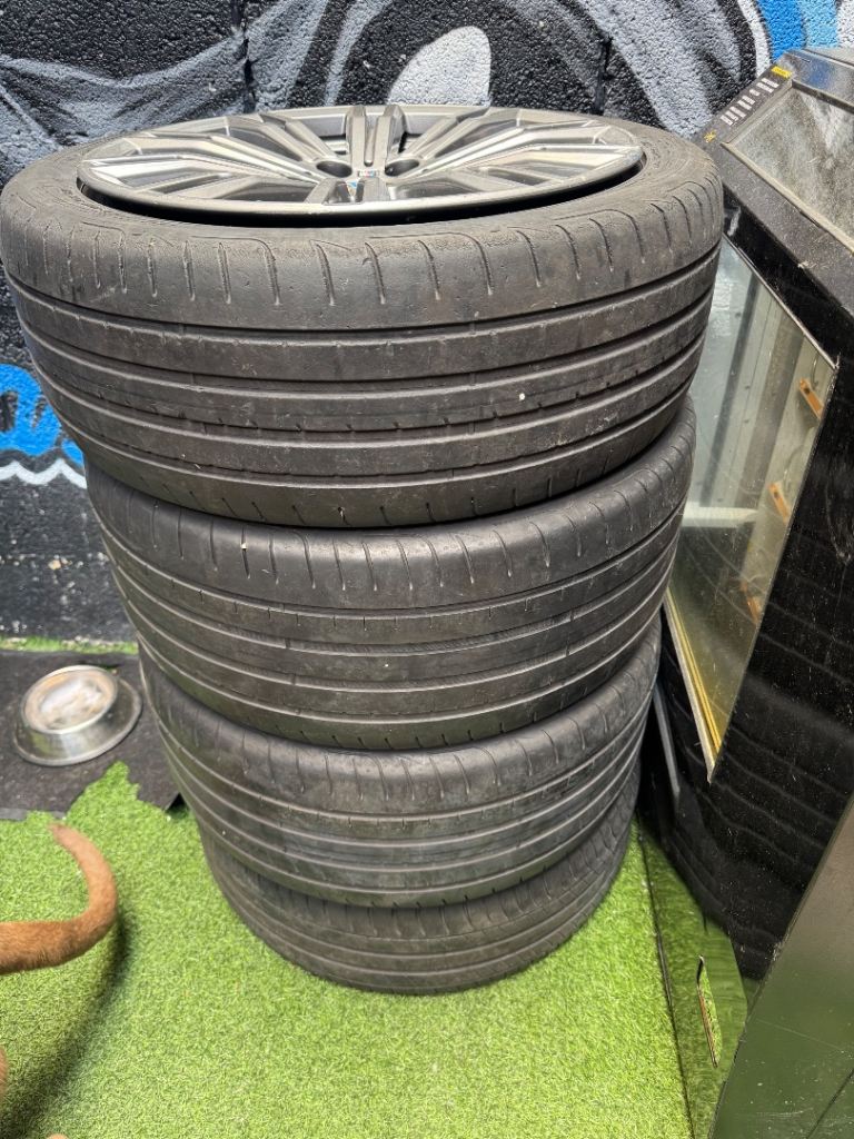 BMW G20 3 Series 18-Inch Alloy Wheels & Tyres