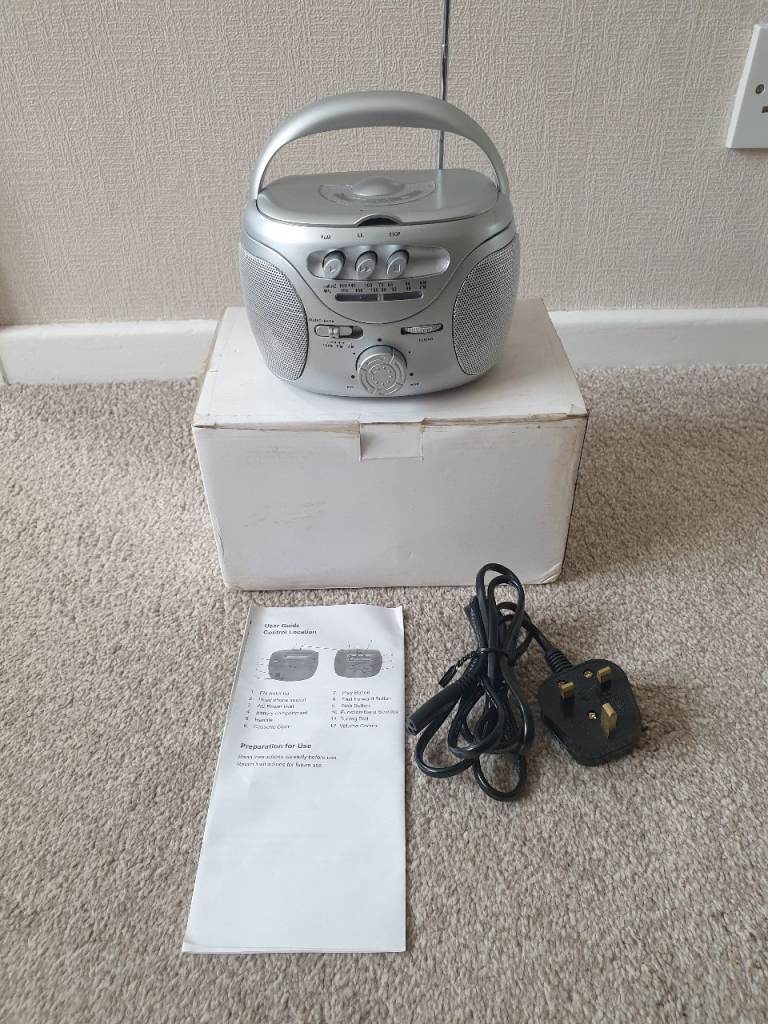 New Portable Radio/ Cassette Player