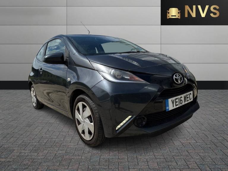TOYOTA AYGO 1.0 VVT-i x-play 2016