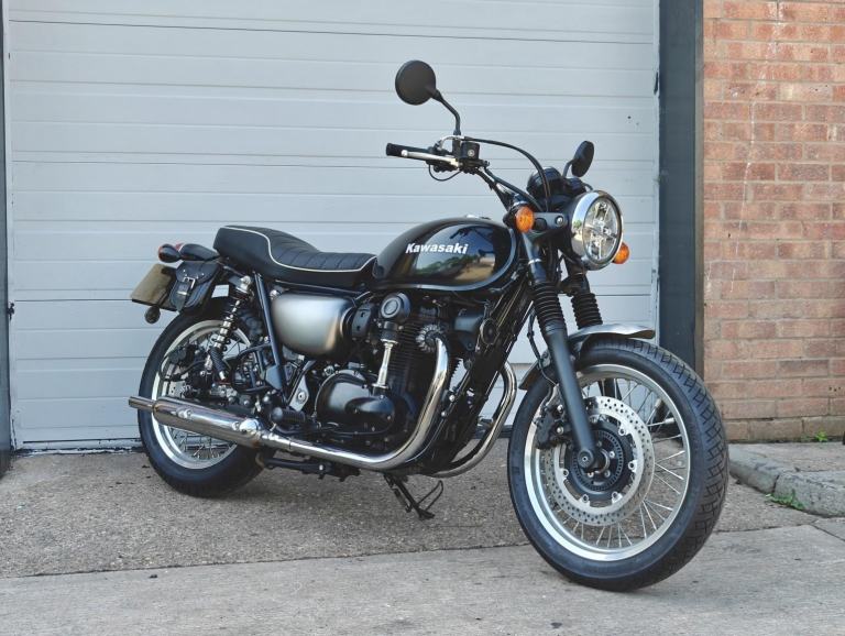 KAWASAKI W800 STREET 2021 Petrol Manual in Black