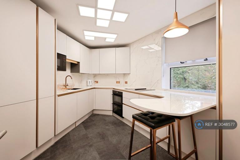 3 bedroom flat in St Matthews Lodge, London, NW1 (3 bed) (#3048577)