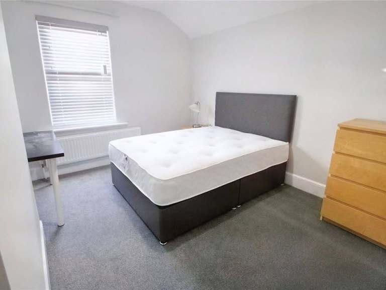 TODAY DELIVERY ----- Single , Double & King Size DIVAN Bed With Mattress BRAND NEW COD 