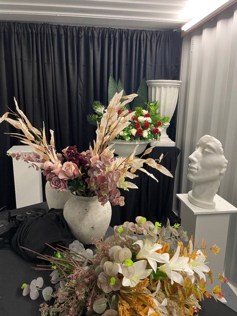  Storage unit of event and wedding decor 