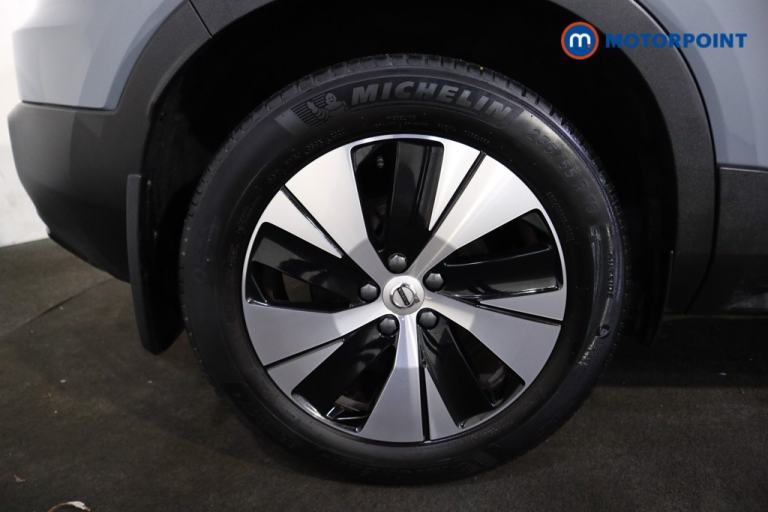 2022 Volvo XC40 1.5 T4 Recharge PHEV Plus Dark 5dr Auto SUV Hybrid Automatic