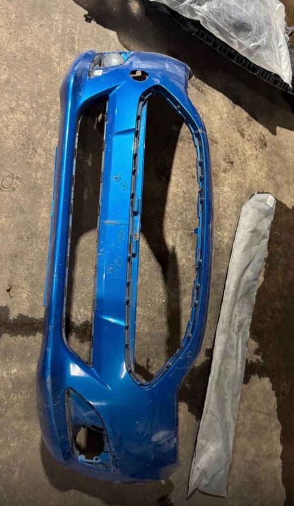 18-19 Ford focus st line front bumper 
