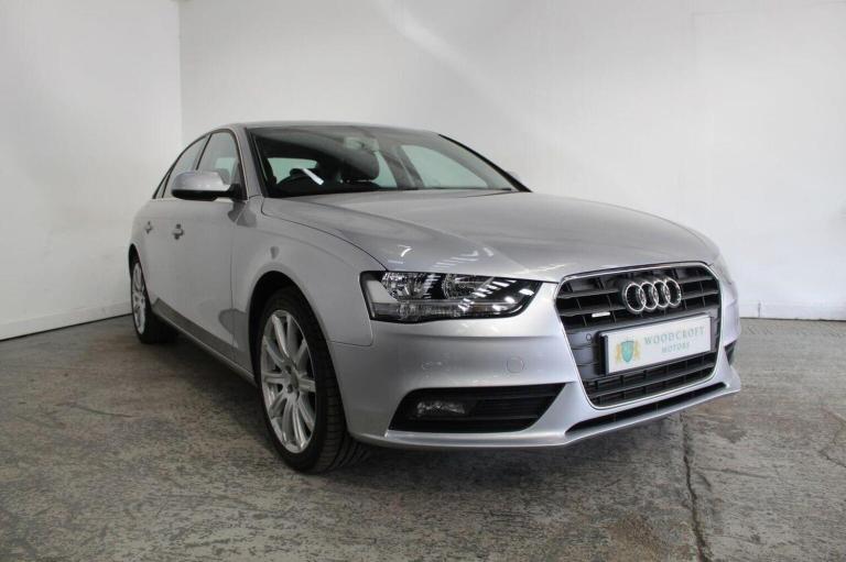 AUDI A4 2.0 TDI SE Technik quattro Euro 5 (s/s) 4dr 2015
