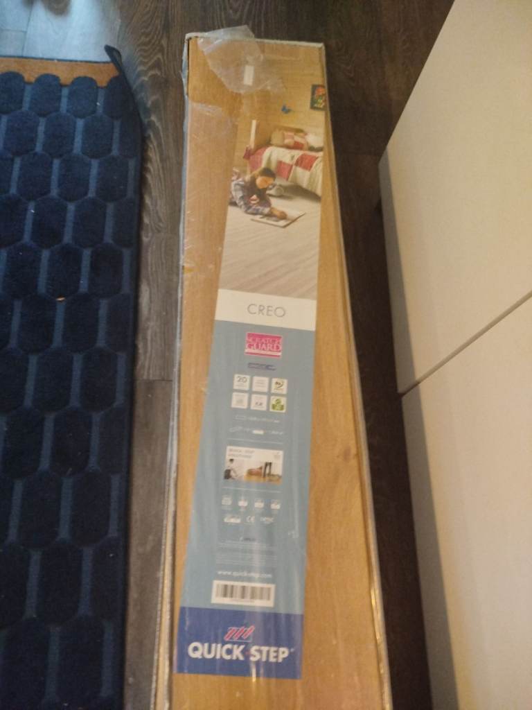 Laminate flooring 5 boxes