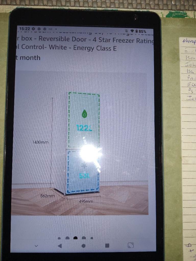 Free standing fridge freezer 