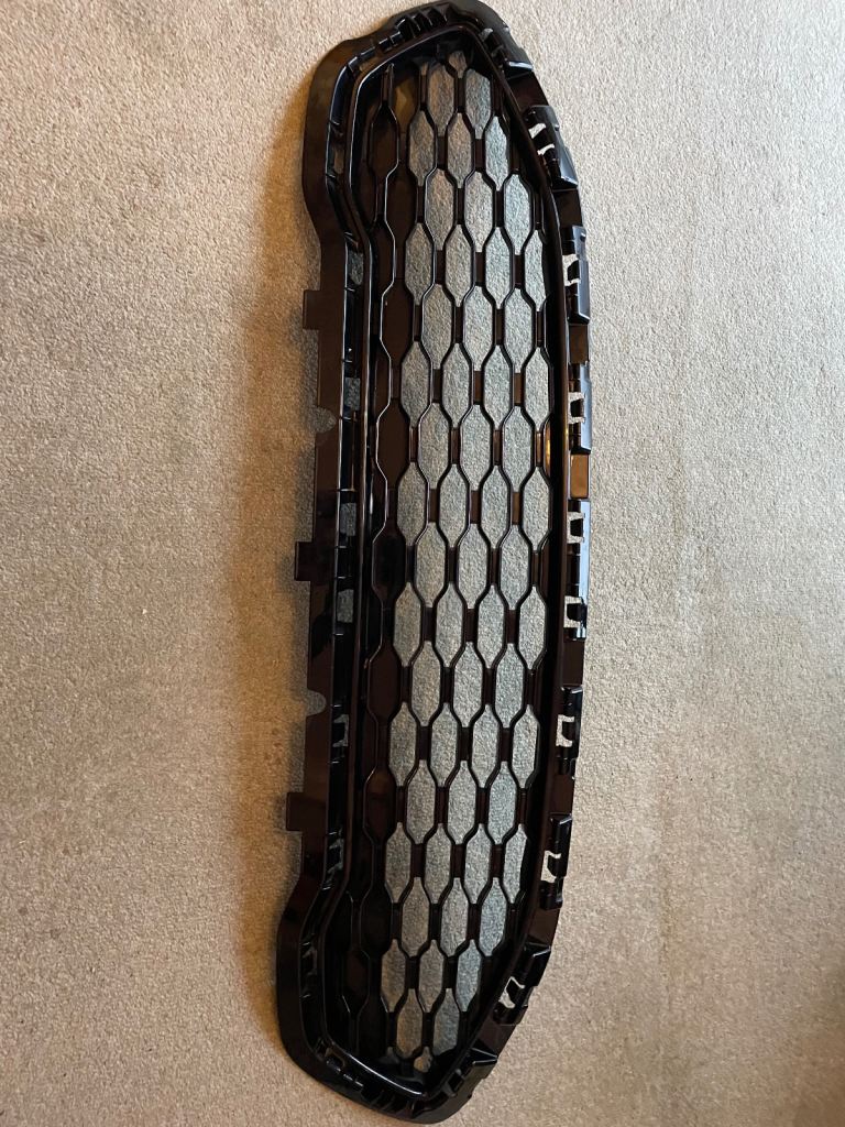 Ford fiesta 2020 grille