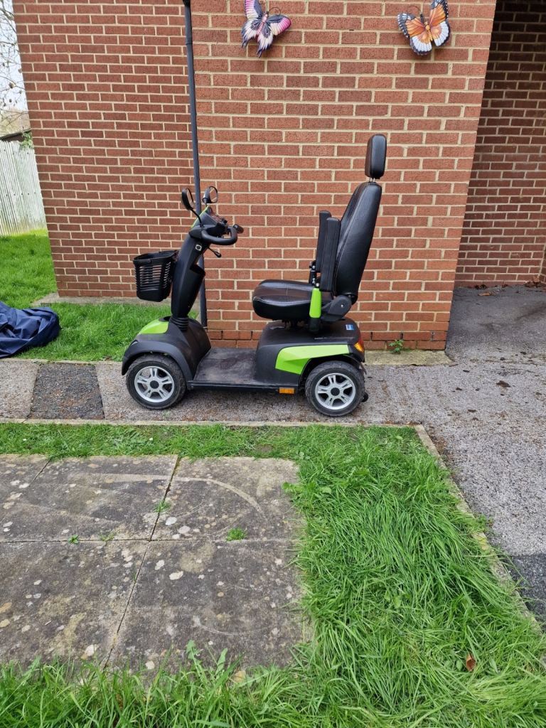 Comet Pro Scoot & Power Chair