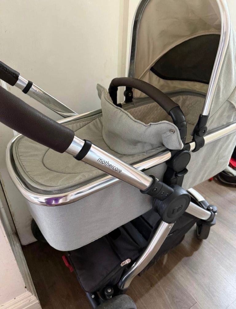 Mothercare travel system 