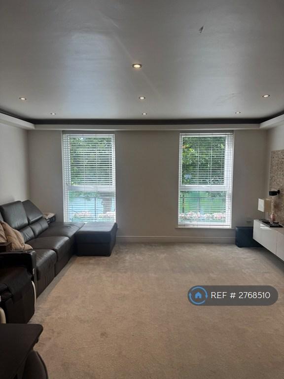 3 bedroom house in Bray Crescent, London, SE16 (3 bed) (#2768510)