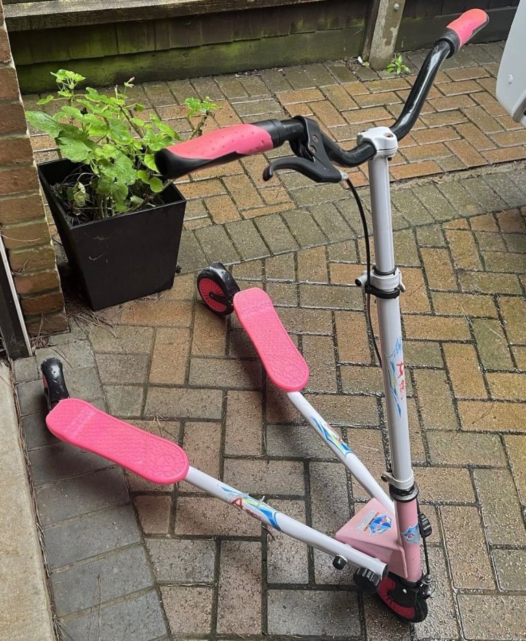 AOODIL Swing Scooter - Adjustable - Kids/Adults