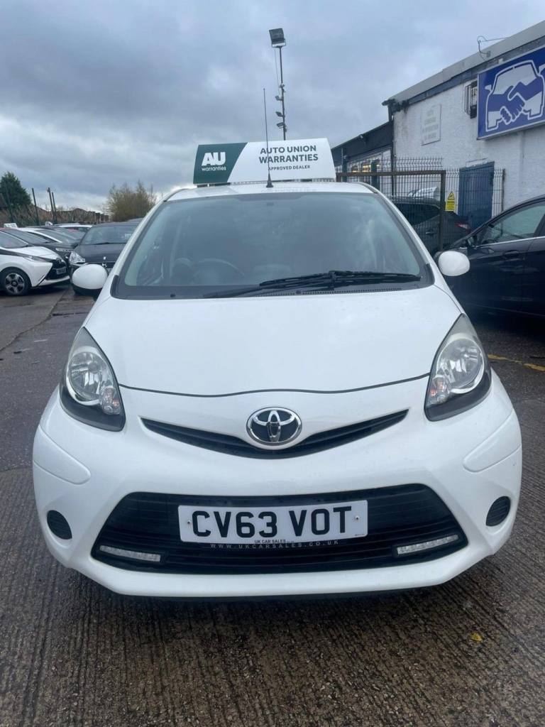 2013 Toyota AYGO 1.0 VVT-i Move Hatchback 5dr Petrol Manual Euro 5 (68 ps) Hatchback Petrol Manual