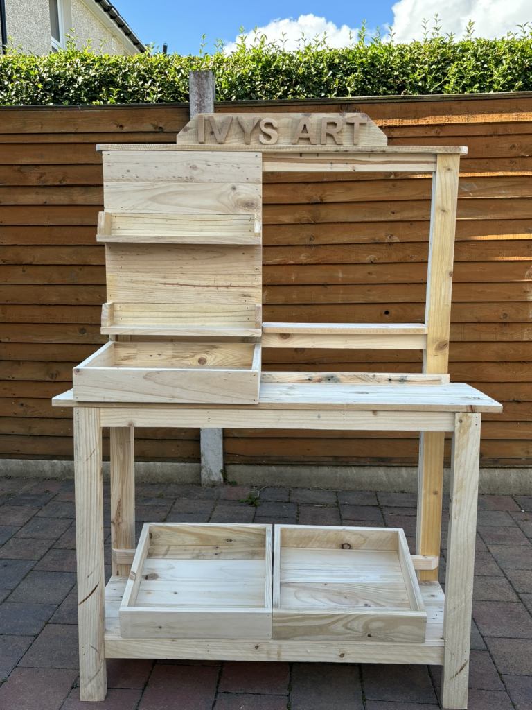 Children’s Wooden Handmade Arts & Crafts Table/Storage & Shelves/Trays