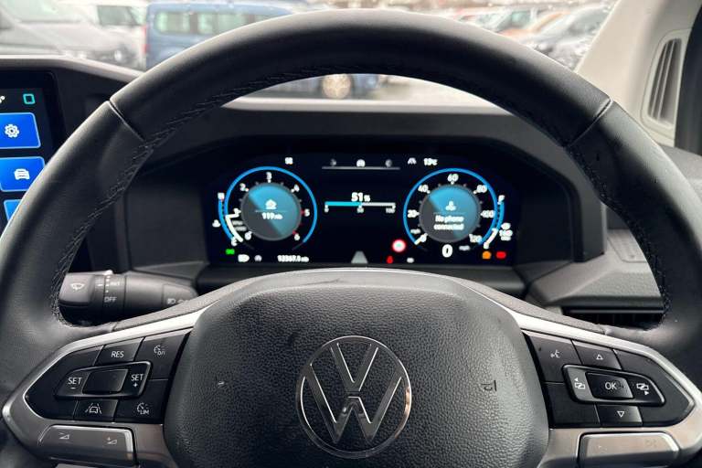 2025 Volkswagen Transporter 2.0 TDI 150 Commerce Plus Van PANEL VAN DIESEL Manual