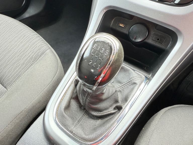 2015 Vauxhall Astra 1.6 CDti ecoFlex Tech line Hatchback 5d SPARE OR REPAIR