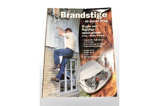 PORTABLE HOOK ON LADDER FOR ANY WINDOW LEDGE OR CAMPER VANS ETC