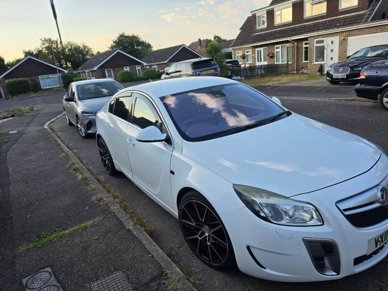 Vauxhall, INSIGNIA, Hatchback, 2011, Manual, 2792 (cc), 5 doors