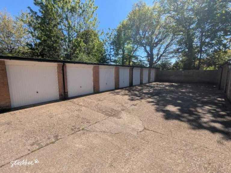 Garage to rent in Stoke Poges (SL2) | Stashbee