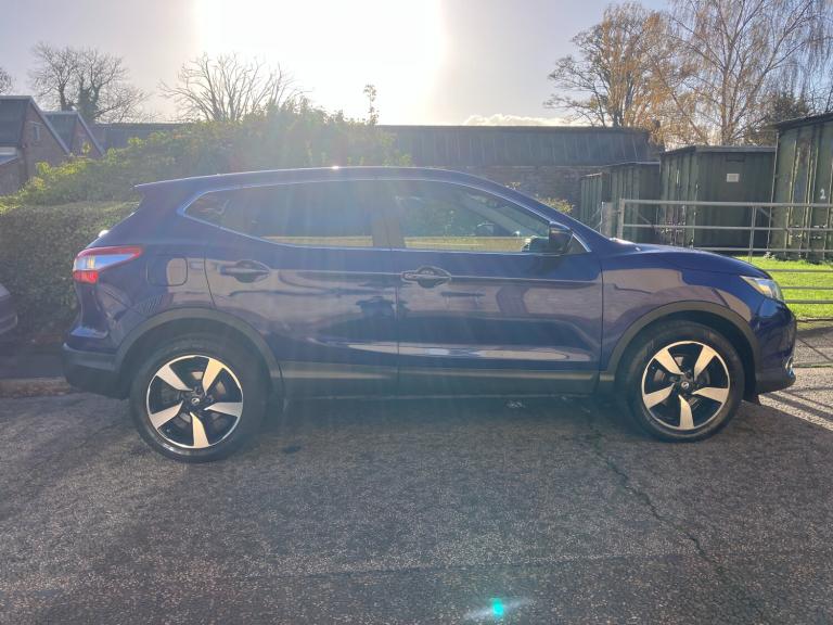 2015 Nissan Qashqai 1.6 dCi n-tec SUV 5dr Diesel XTRON 2WD Euro 6 (s/s) (130 ps)