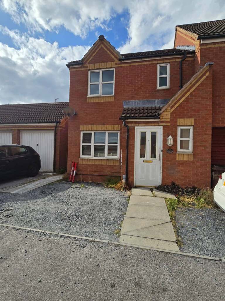 3 bedroom property to rent at NG5
