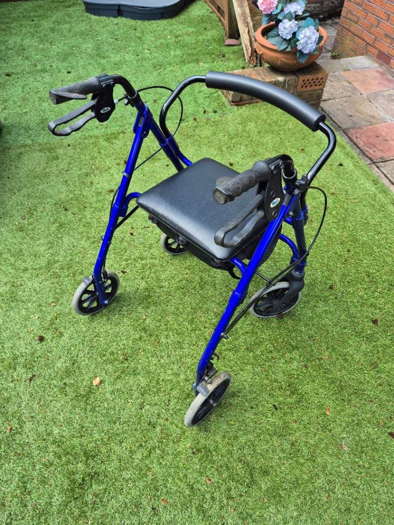 Days 105 Rollator Mobility Walker 4 Wheel Walking Aid Seat Frame Lightweight Foldable