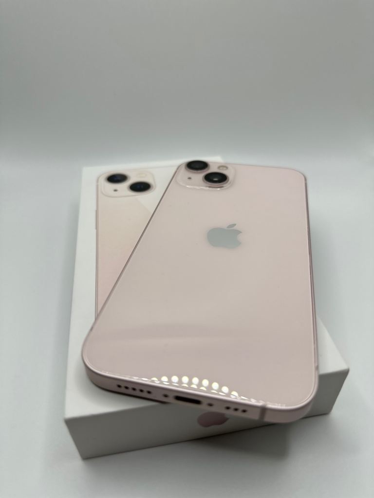 PRISTINE: Apple iPhone 13, 128gb, Pink (UNLOCKED)