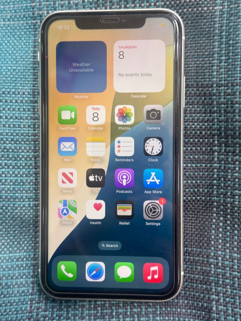 iPhone 11-64 GB used - unlocked 