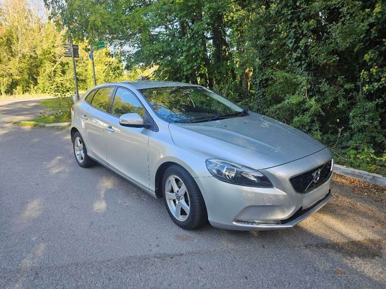 Volvo V40 2015 Semi-Auto 