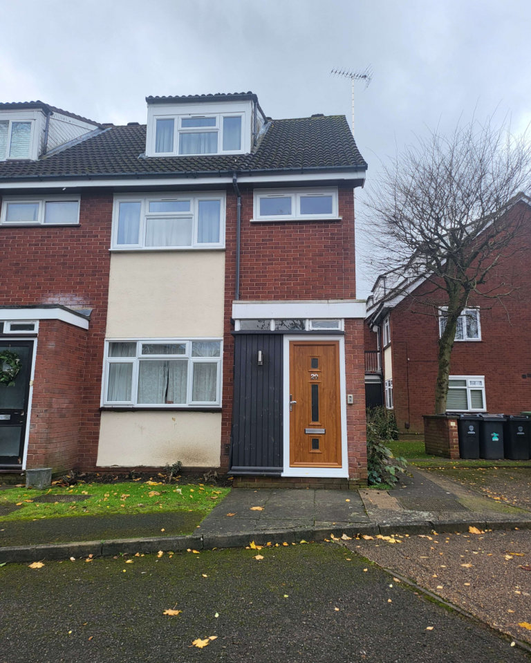 image for 2 bedrooms in Cheerycroft gardens, HA5