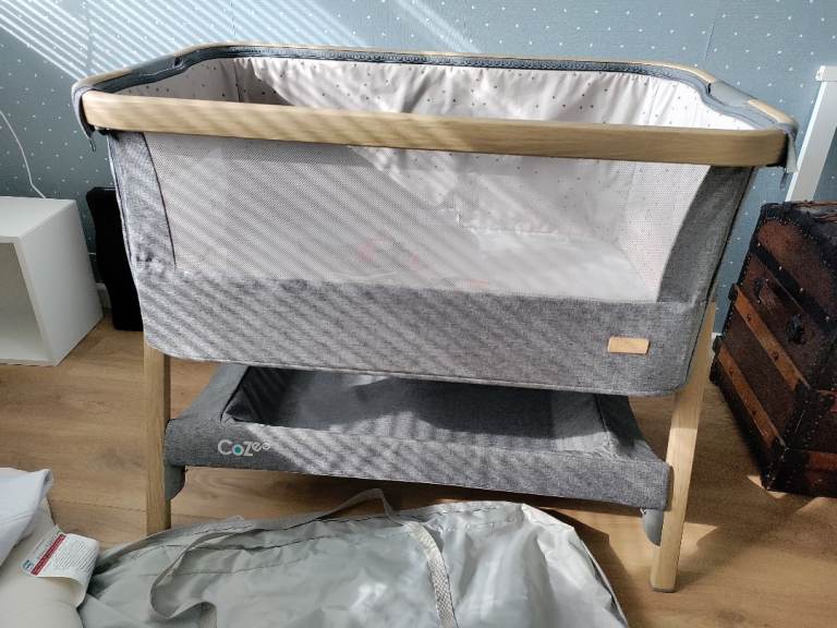 Tutti Bambini CoZee Bedside Cot - Charcoal and Oak