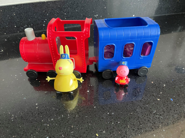 Peppa Pig Miss Rabbit's Train and Carriage Playset with Figures for Ages 3+
