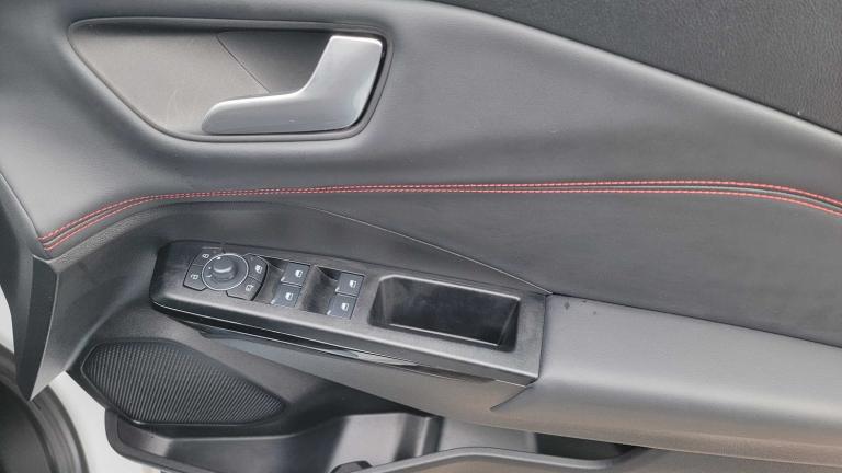 2024 Ford Puma 1.0 EcoBoost Hybrid mHEV ST-Line 5dr Hatchback Petrol Manual