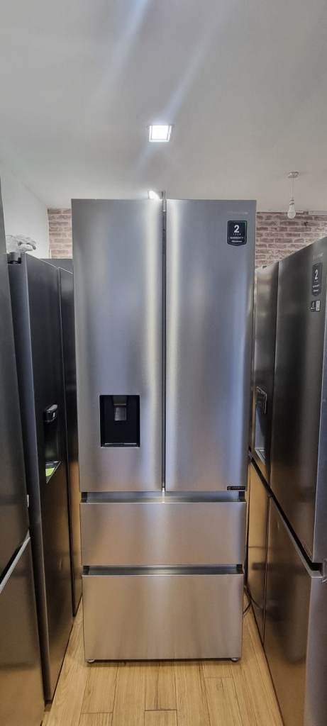 Ex display Fridge freezer Hisense frost free with water dispenser Free delivery 