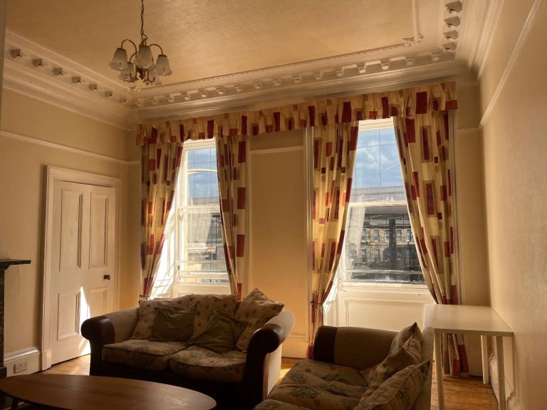 Very large 3 bed flat, Central Haymarket 