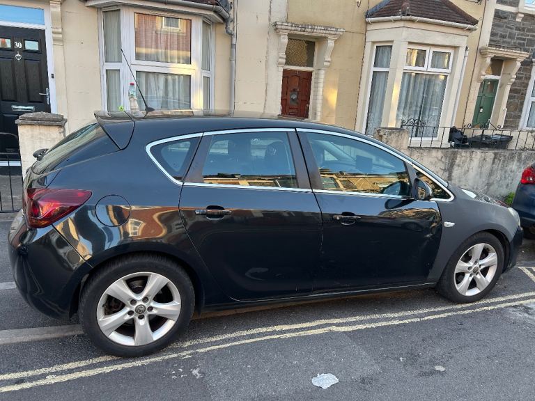 Vauxhall, ASTRA, Hatchback, 2011, Manual, 1956 (cc), 5 doors