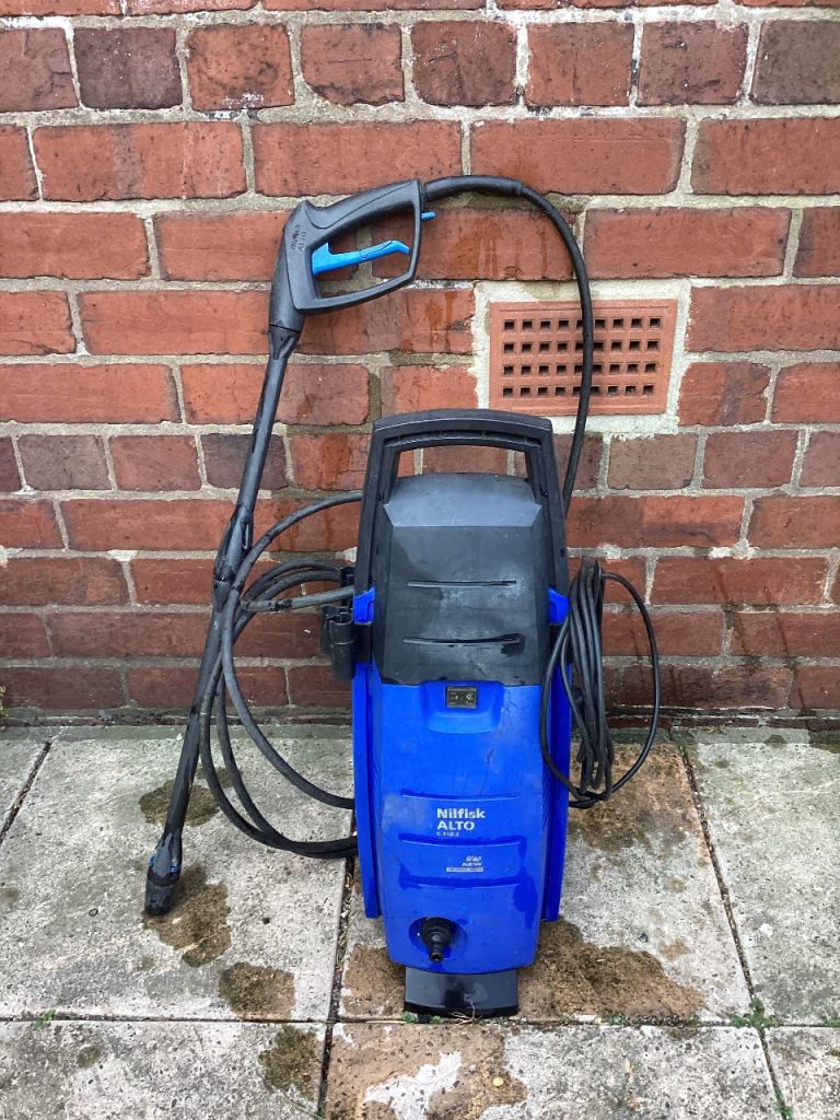 Pressure washer 