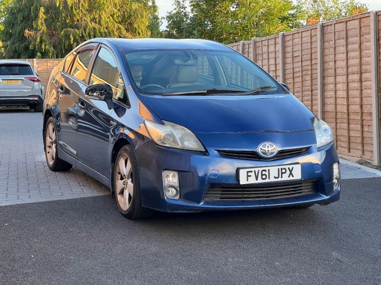 Toyota Prius T SPIRIT Petrol Hybrid Automatic CHEAP £20 yearly tax